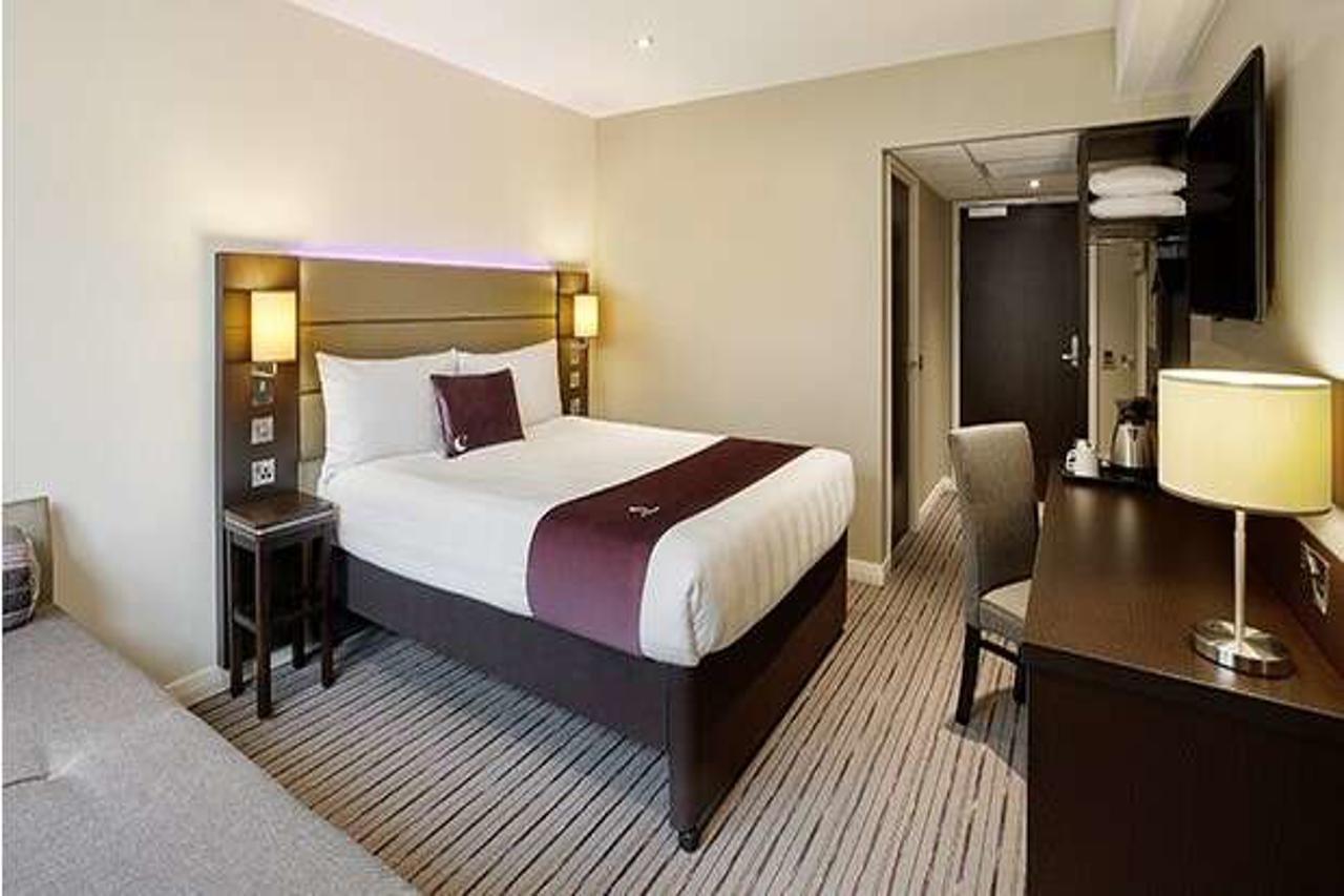 Saint Helier Jersey Premier Inn Jersey St Helier מראה חיצוני תמונה